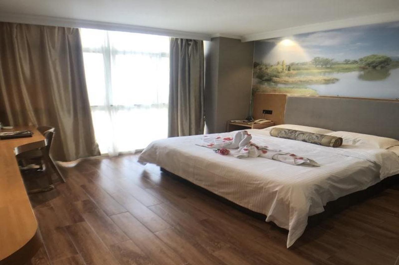 Greentree Inn Jiangsu Wuxi Jiangyin Zhouzhuang Shiji Avenue Business Hotel Dış mekan fotoğraf