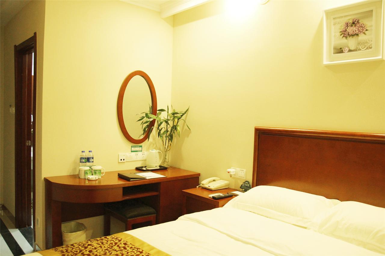 Greentree Inn Jiangsu Wuxi Jiangyin Zhouzhuang Shiji Avenue Business Hotel Dış mekan fotoğraf